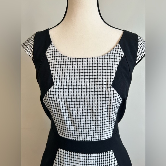 DOROTHY PERKINS Dogtooth Women's Black and White Pencil Dress Size 10 - Picture 2 of 9